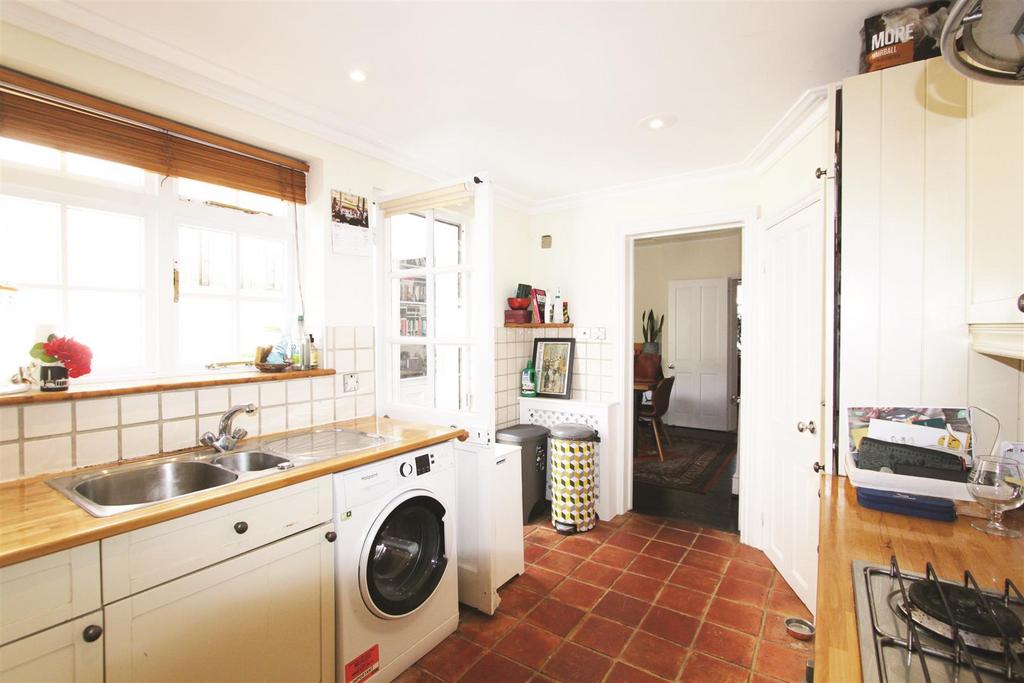Kitchen - 3.jpg