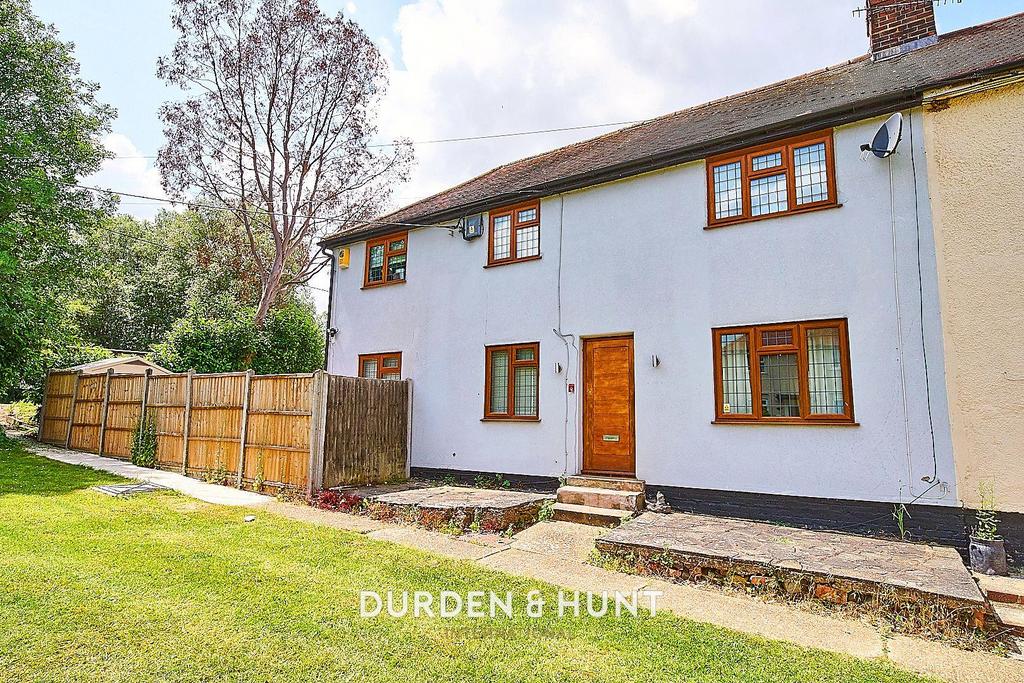Chelmsford Road, High Ongar, CM5 4 bed semidetached house for sale £