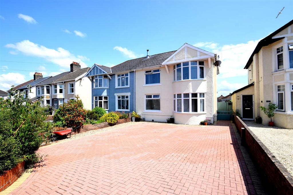 Ewenny Road, Bridgend, Bridgend County Borough, CF31 3LD 3 bed semidetached house for sale £