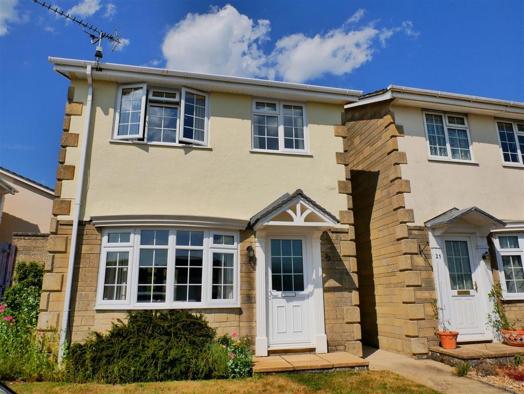 Wansdyke Drive, Calne 3 bed detached house for sale £279,000