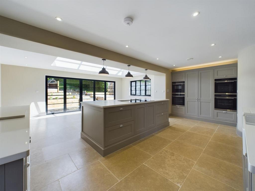 Weaverthorpe, Malton 4 bed detached house for sale £650,000