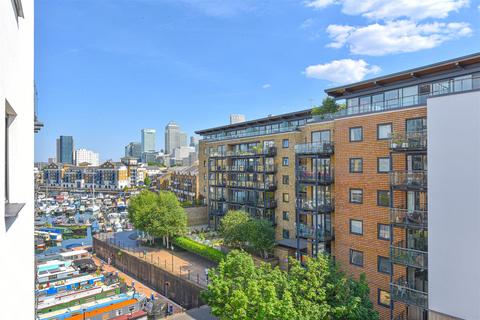 2 bedroom apartment for sale, Berglen Court, Limehouse, E14