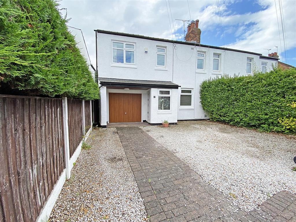 Massams Lane, Formby, Liverpool 3 bed semidetached house £399,950