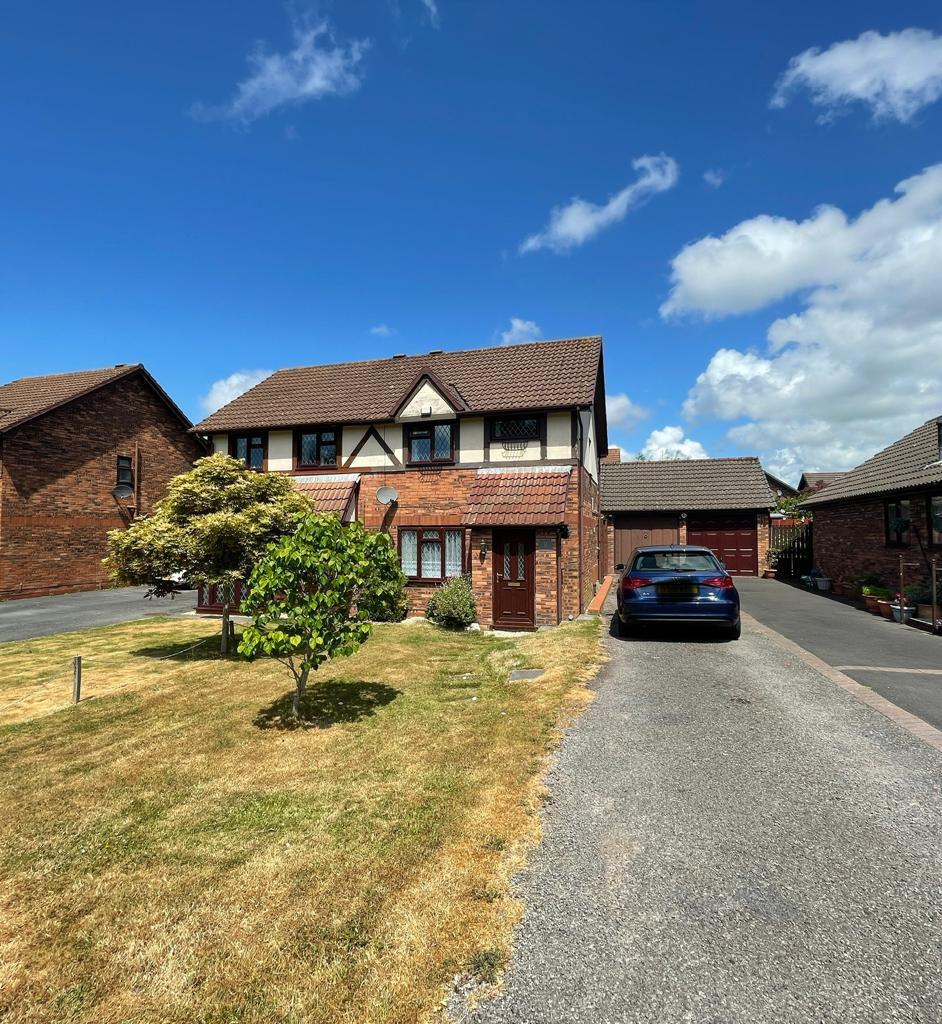 Heol Penycae, Gorseinon, Swansea 3 bed semidetached house for sale £