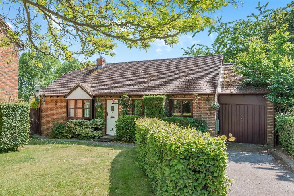 Bodsham Crescent, Bearsted, Maidstone 3 bed detached bungalow for sale