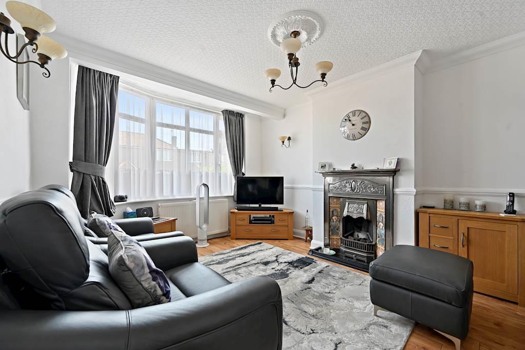 Living Room Cassiobury Avenue.JPG