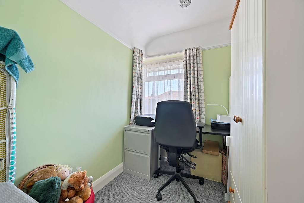 Study Cassiobury Avenue.JPG