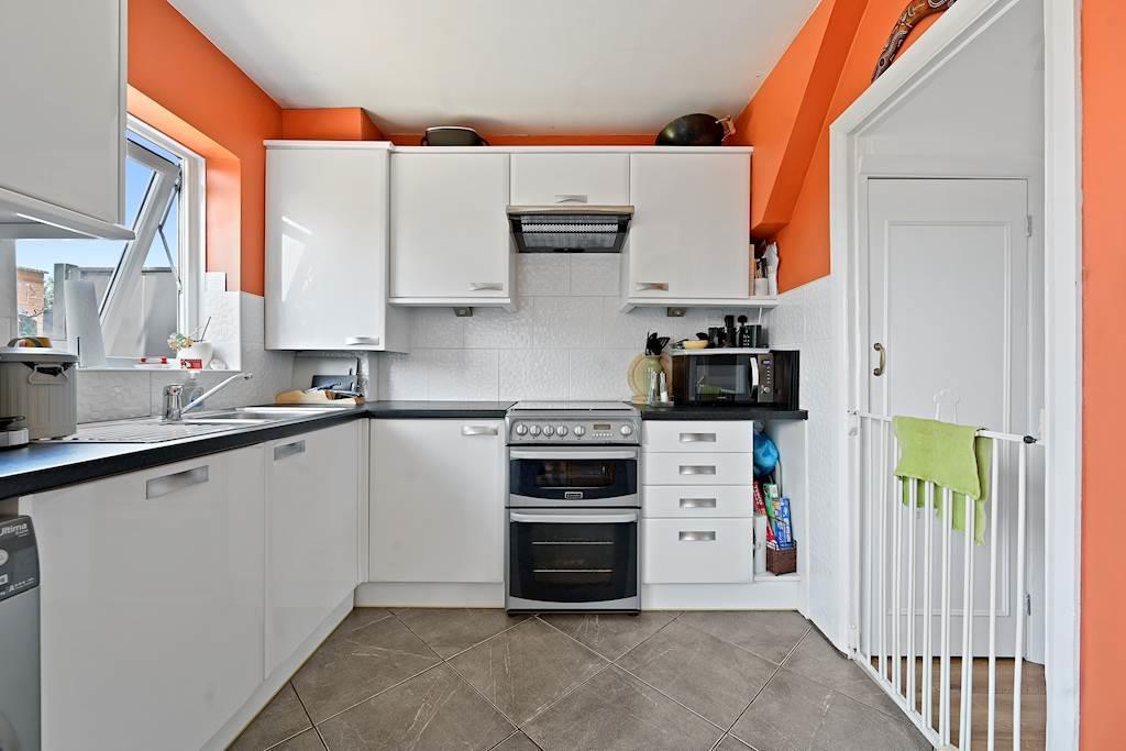 Kitchen Cassiobury Avenue.JPG