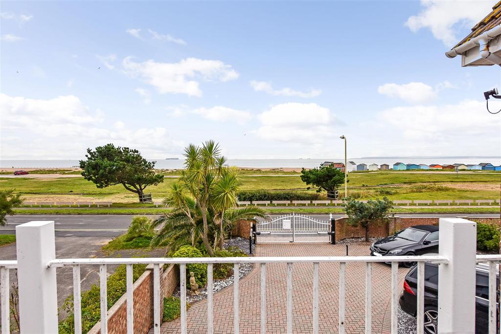 Lounge Balncony Seaview.jpg