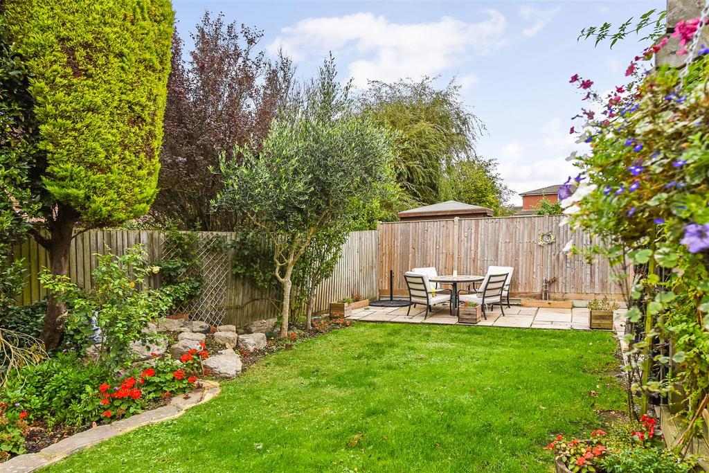 Garden to Patio.jpg