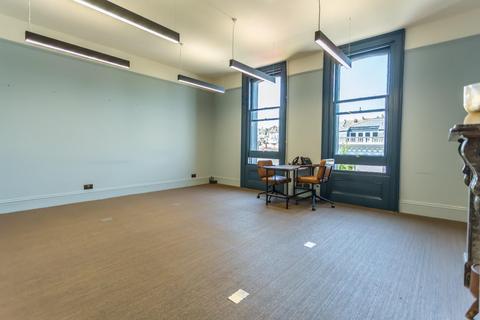 Office to rent - Queens Road, Brighton