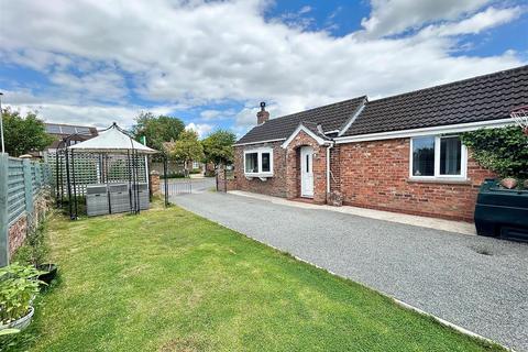 3 bedroom detached bungalow for sale, North End, Seaton Ross, York