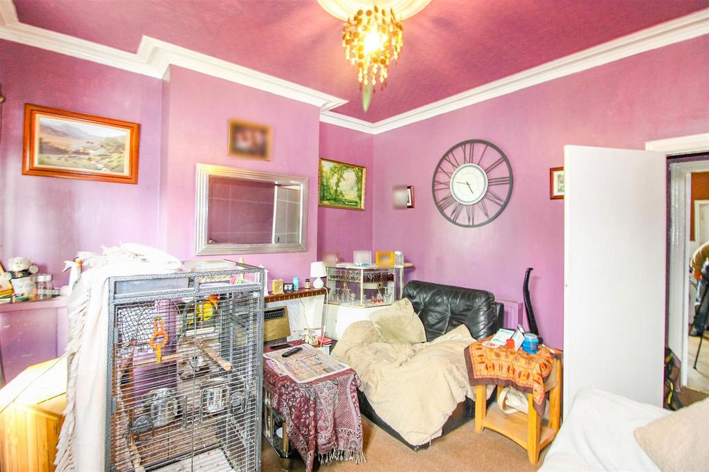 Barnsley Road, Goldthorpe, Rotherham 2 bed terraced house for sale £