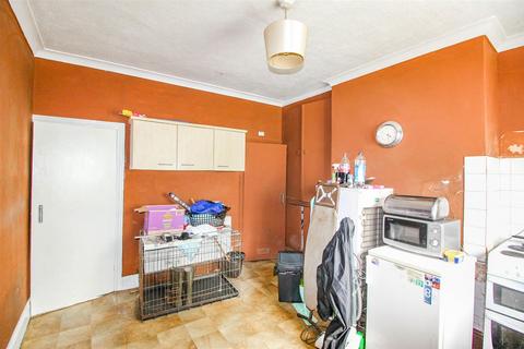 2 bedroom terraced house for sale, Barnsley Road, Goldthorpe, Rotherham