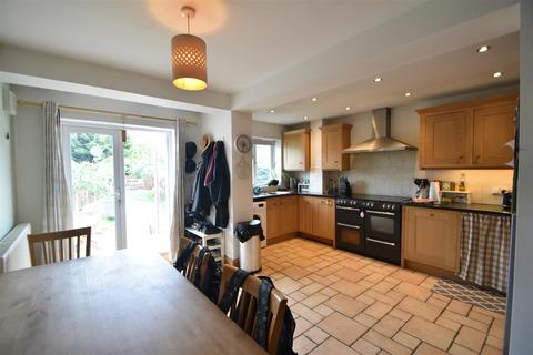 3 bedroom end of terrace house for sale, 40 Meole Crescent, Shrewsbury, SY3 9ET