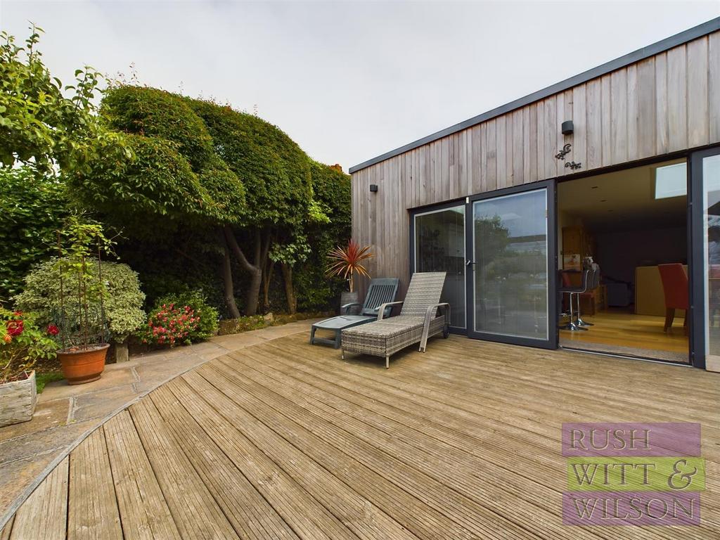 Madeira Drive, Hastings 4 bed detached house for sale £590,000