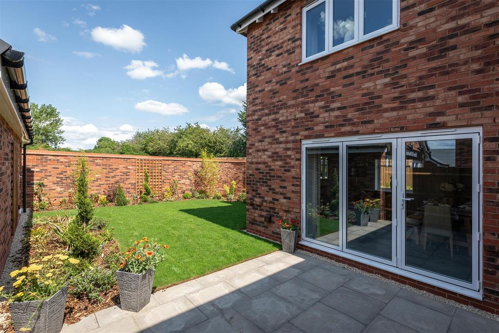 Show Home Garden.jpg