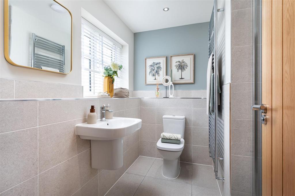 Show Home Principle Ensuite.jpg