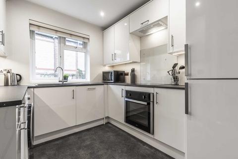 1 Chilston Close, Tunbridge Wells, TN4 9LS