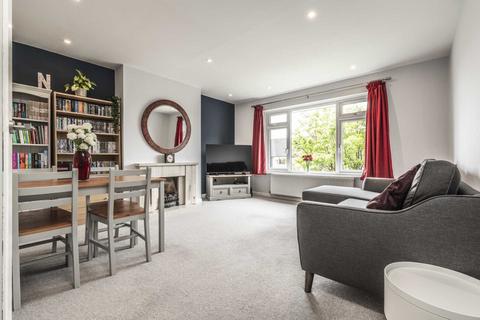 1 Chilston Close, Tunbridge Wells, TN4 9LS