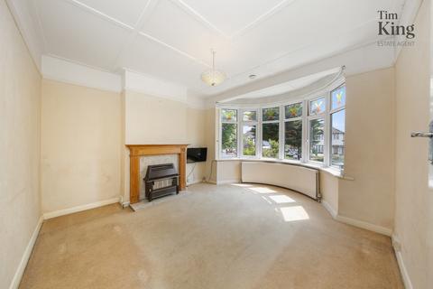 16 Endlebury Road, London, E4 6QF