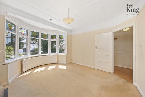 16 Endlebury Road, London, E4 6QF