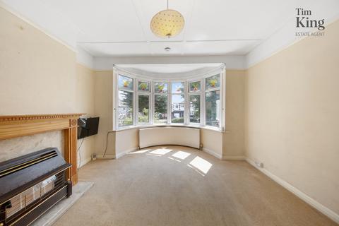 16 Endlebury Road, London, E4 6QF