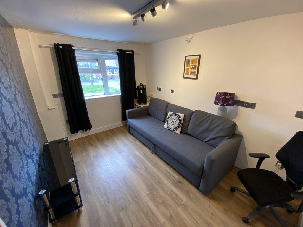 Impstones, Gnosall 2 bed terraced house £850 pcm (£196 pw)