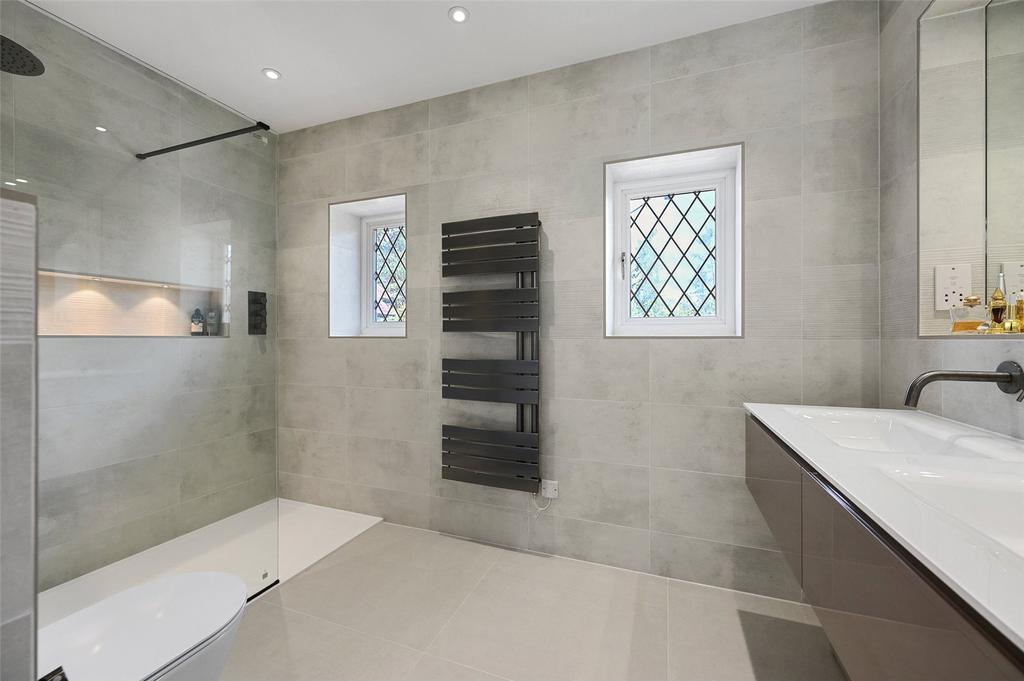 Bedroom One Ensuite