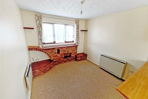 1 bedroom flat for sale - Station Road, Rushden, Northamptonshire, NN10 9TJ