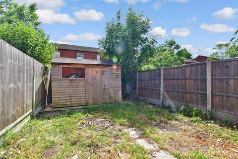 115 Clayburn Circle, Basildon, SS14 1PX
