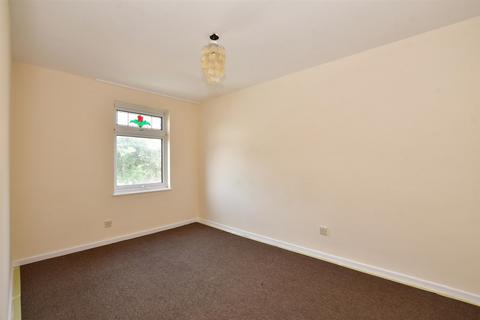 115 Clayburn Circle, Basildon, SS14 1PX