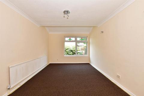 115 Clayburn Circle, Basildon, SS14 1PX