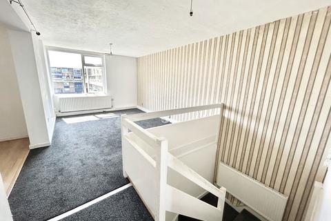 3 bedroom flat for sale, Waterloo Walk, washington, Washington, Tyne and Wear, NE37 3EN