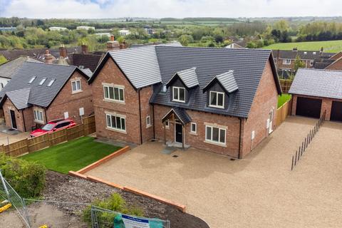 5 bedroom detached house for sale, Newton Road, Heather LE67