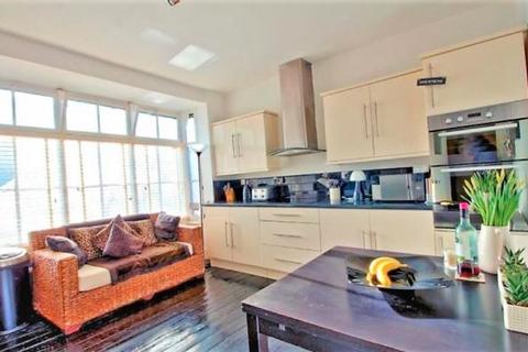 3 bedroom apartment for sale, Bath Street, Ashby-de-la-Zouch LE65