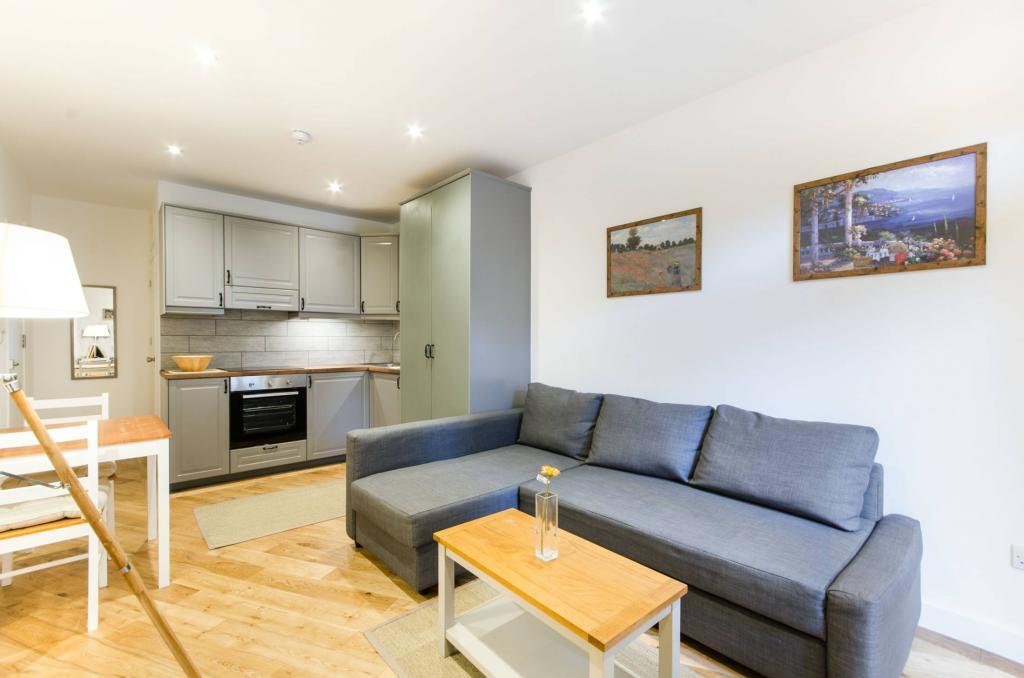 Studio to rent
