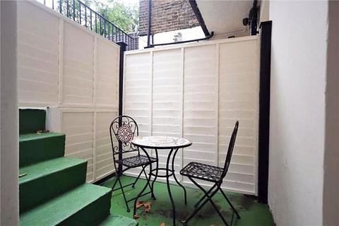 Studio to rent, Penywern Road, Earls Court, London SW5