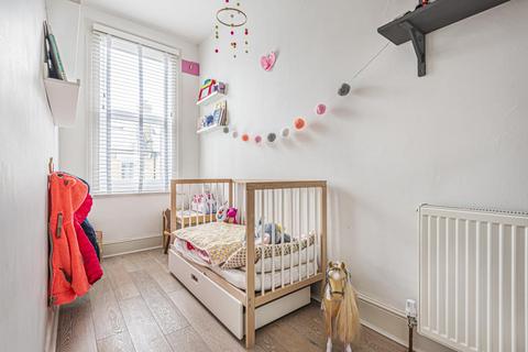 102 Third Cross Road, Twickenham, TW2 5EA