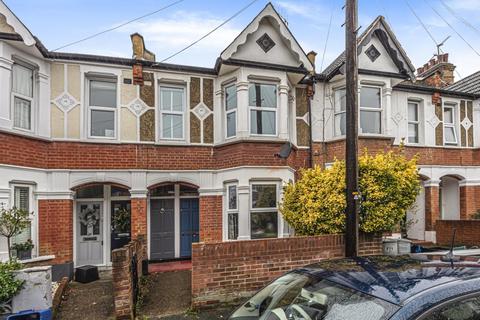 102 Third Cross Road, Twickenham, TW2 5EA
