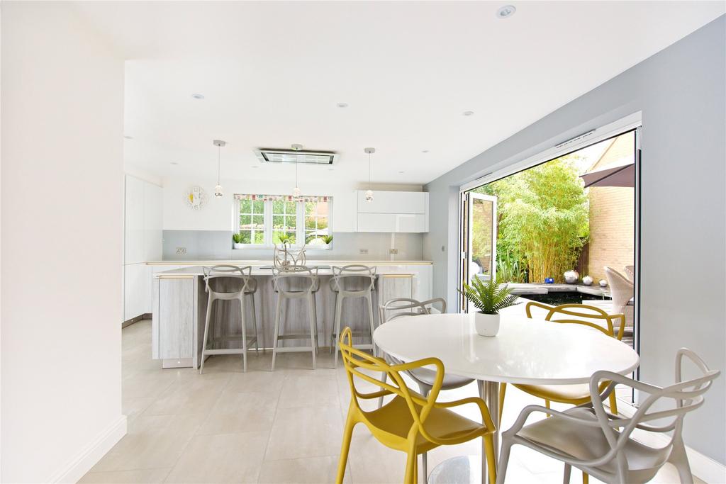Kitchen/Breakfast