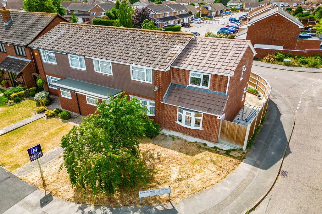 Swanbourne Drive, Hornchurch, RM12 5 bed semidetached house for sale