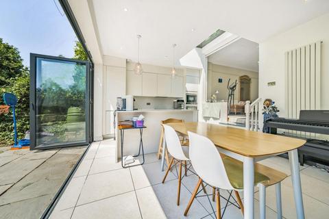 8a Merton Hall Road, London, SW19 3PP