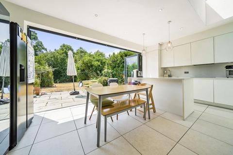 8a Merton Hall Road, London, SW19 3PP