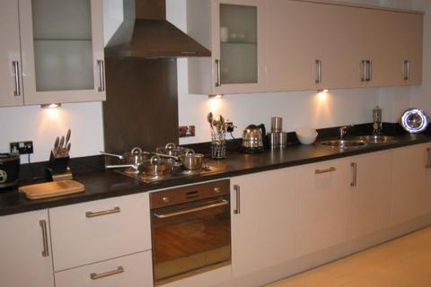 2 bedroom apartment for sale, MASSHOUSE LARGE  2 BED, SOUTH FACING WITH BALCONY AND PARKING