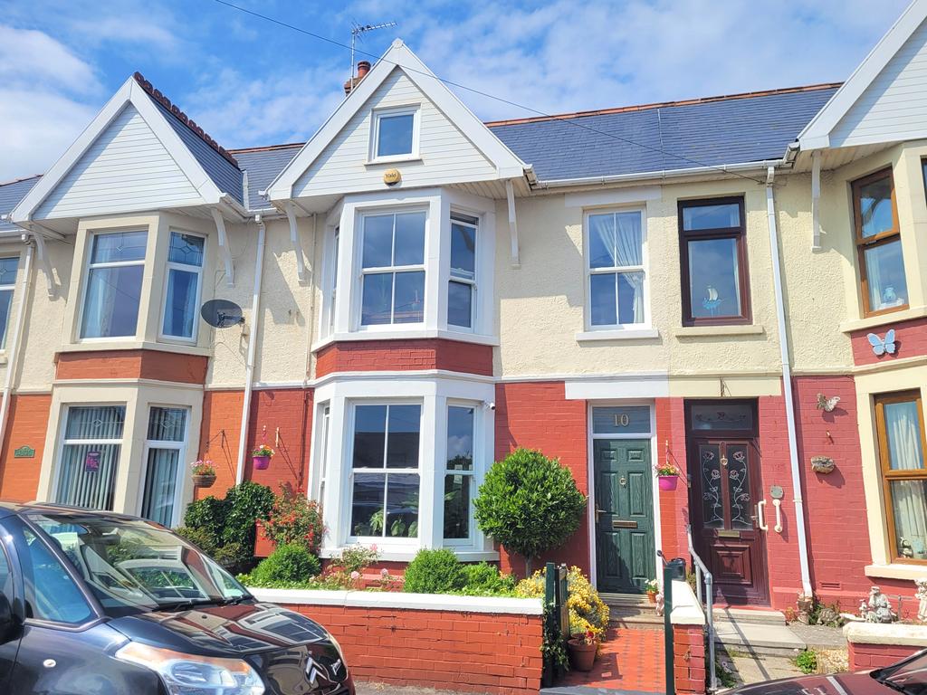 BLUNDELL AVENUE, PORTHCAWL, CF36 3YY 3 bed terraced house for sale £