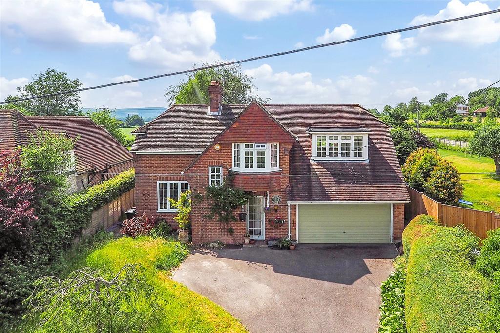West Harting, Petersfield, Hampshire, GU31 3 bed detached house for