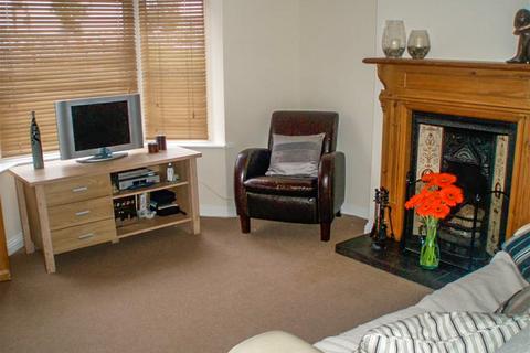 2 bedroom townhouse to rent, Blaby Road, Wigston LE18