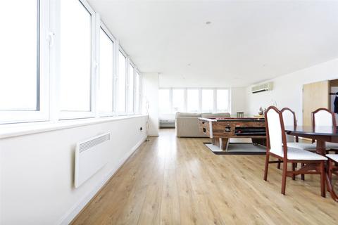 3 bedroom penthouse to rent, Rodney Point, 309 Rotherhithe Street, London, SE16