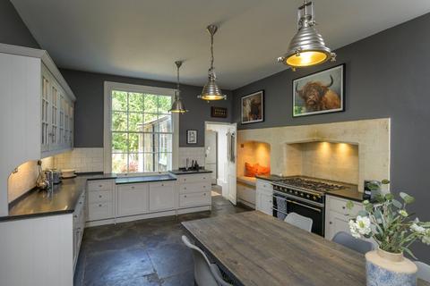 Bathwick House Bathwick Street, Bath, BA2 6NX